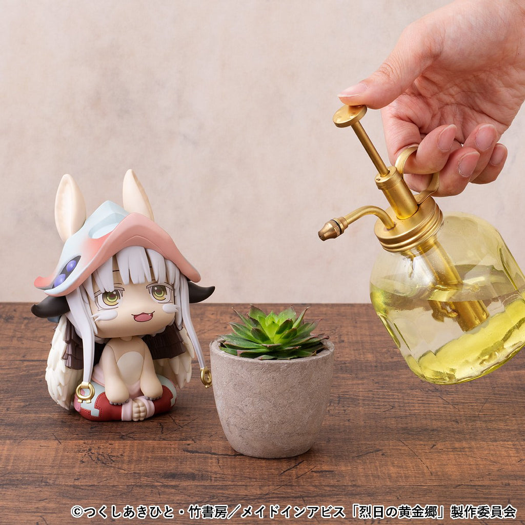 [Pre-order] Made in Abyss: The Golden City of the Scorching Sun - Nanachi Look Up Series (with Gift) Mini Figure MegaHouse - Nekotwo