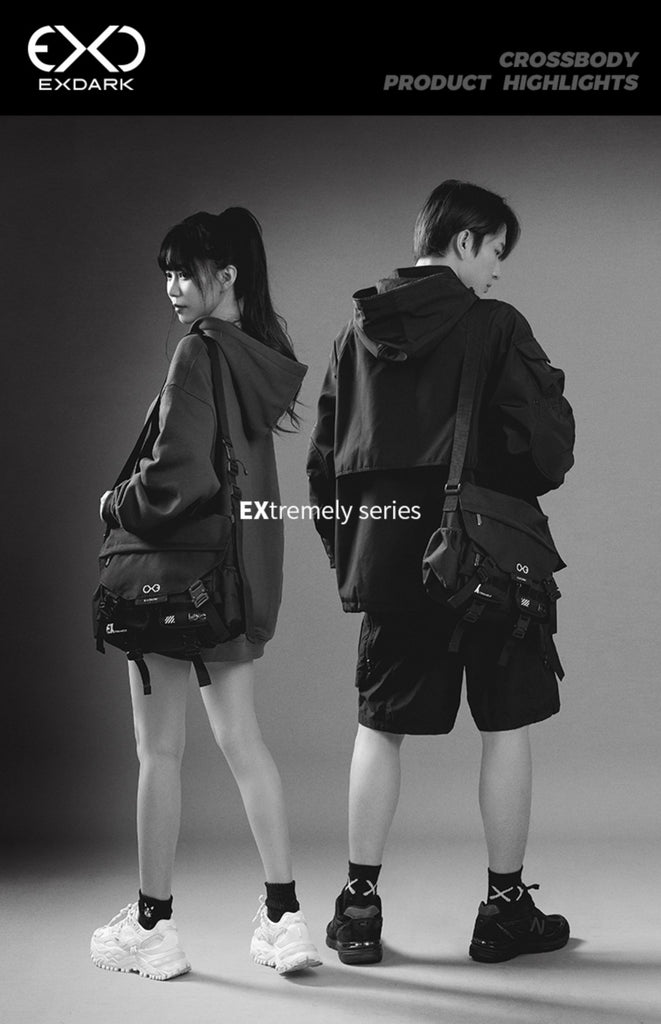 Nekotwo Kamen Rider - Kamen Rider EXDARK Extremely Series Crossbody Bag Moeyu