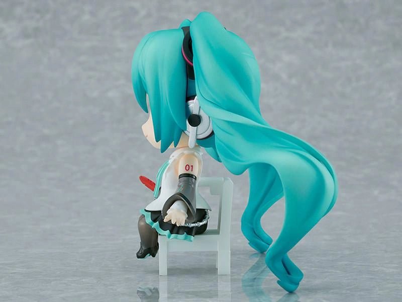 Nekotwo [Pre-order] Swacchao! Hatsune Miku NT - Miku (Akai Hane Central Community Chest of Japan Campaign Ver.)  Nendoroid